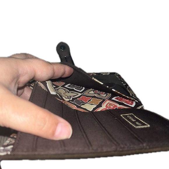 Vera Bradley Colorful Quilted Patterned Cream & Brown Wallet - Picture 8 of 11